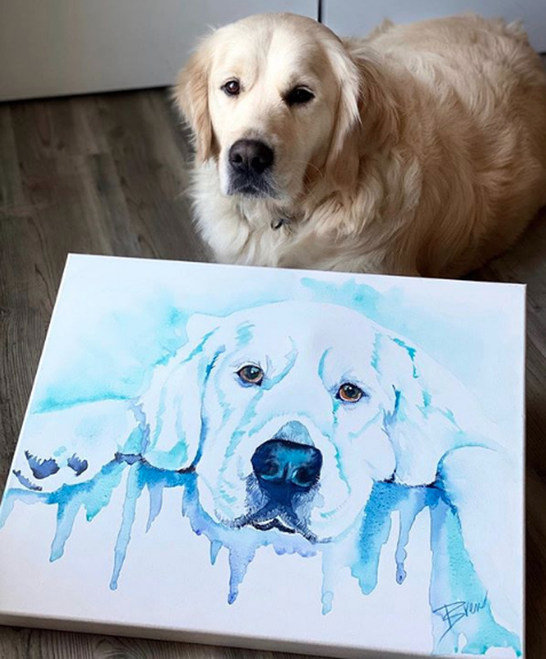 golden retriever with a watercolor portrait.