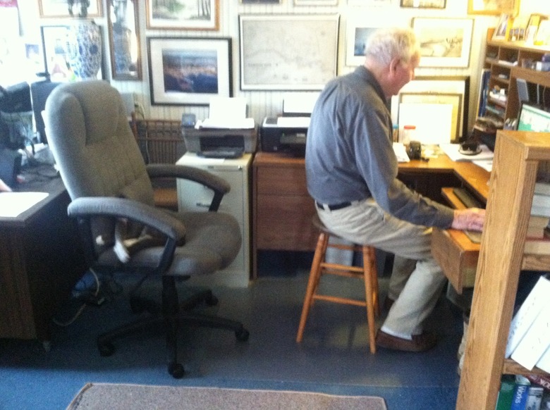 grandpa gives up seat so cat won't be mad