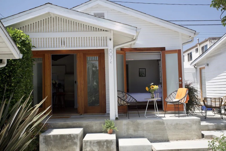 Stylish Venice Beach bungalow with veranda