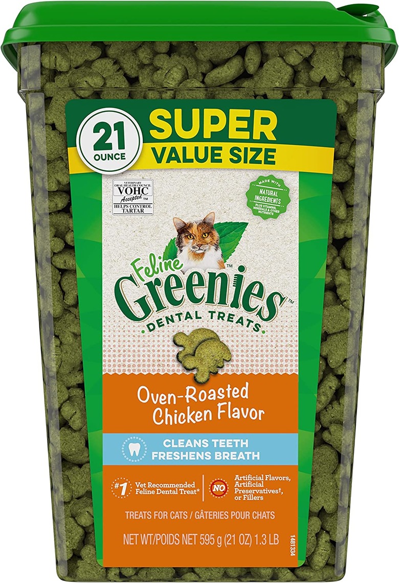 Greenies Feline Oven Roasted Chicken Flavor Adult Dental Cat Treats, 21-oz. Tub