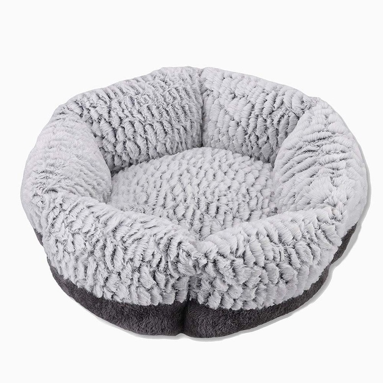 Cloud 9 Stress-Reducing Pet Bed