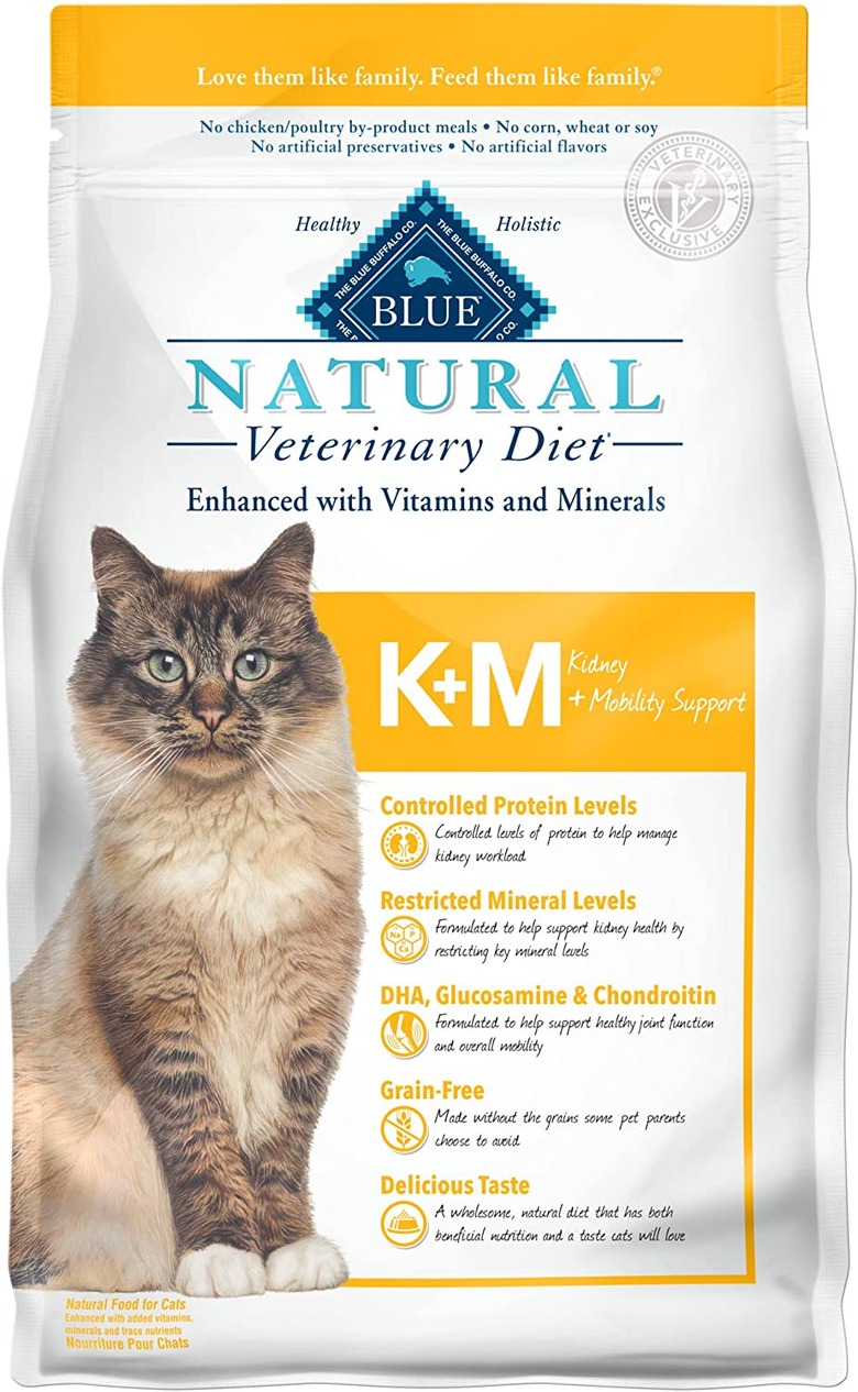 Blue Buffalo Natural Veterinary Diet K+M Kidney + Mobility Support Grain-Free Dry Cat Food, 7-lb. Bag