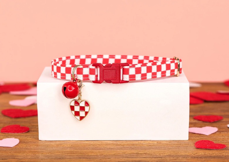 PiperBluePawtique Red Checkered Cat Collar