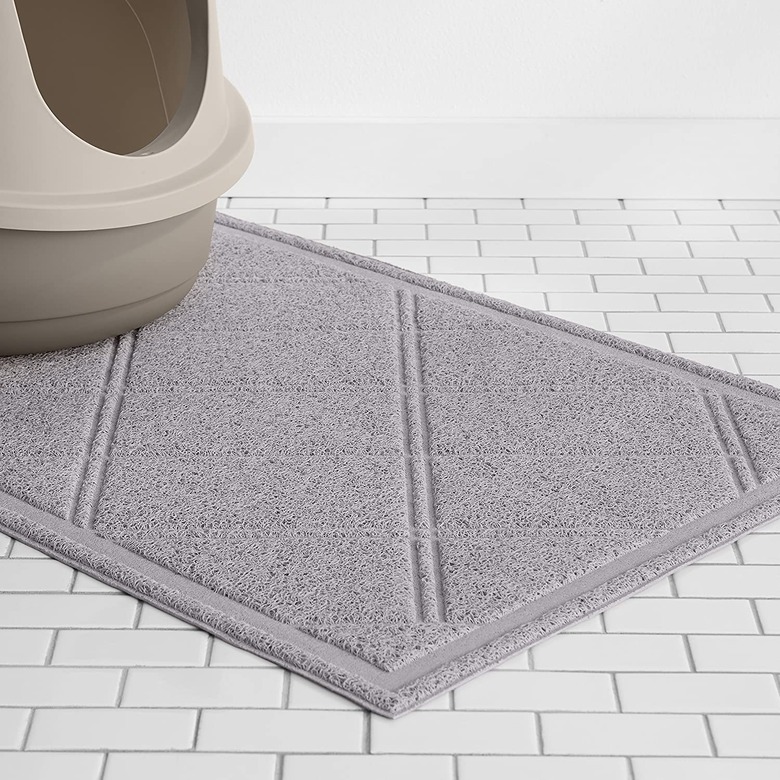 Amazon Basics Less-Mess Cat Litter Box Mat