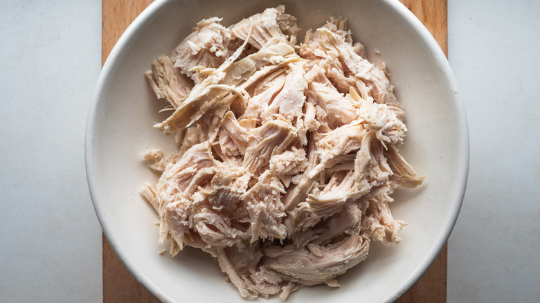 shredded chicken in bowl