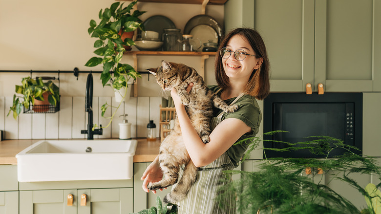 choose plants your cat doesn't want to chew on